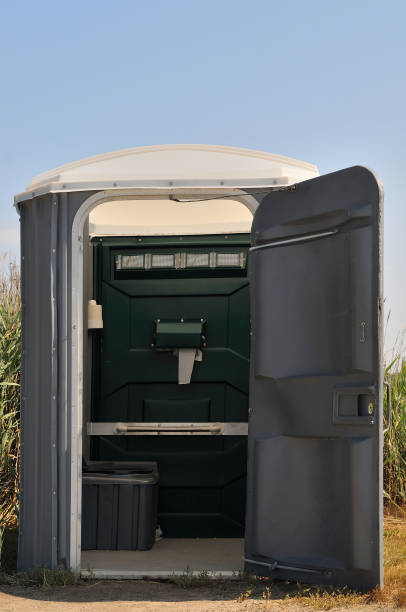 Best Porta potty delivery and setup  in Folsom, PA